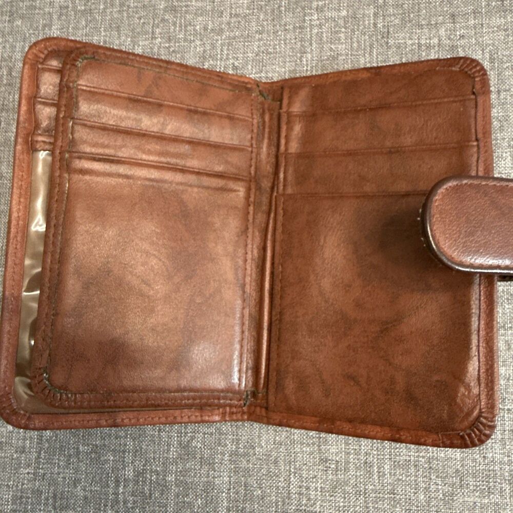 Buxton Heiress Brown Leather Wallet - Genuine Leather - Picture 4 of 10